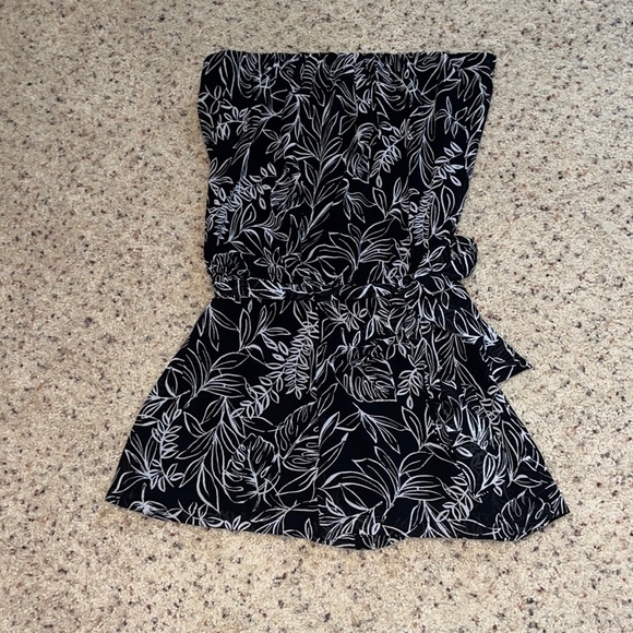 Strapless Romper - Picture 1 of 3